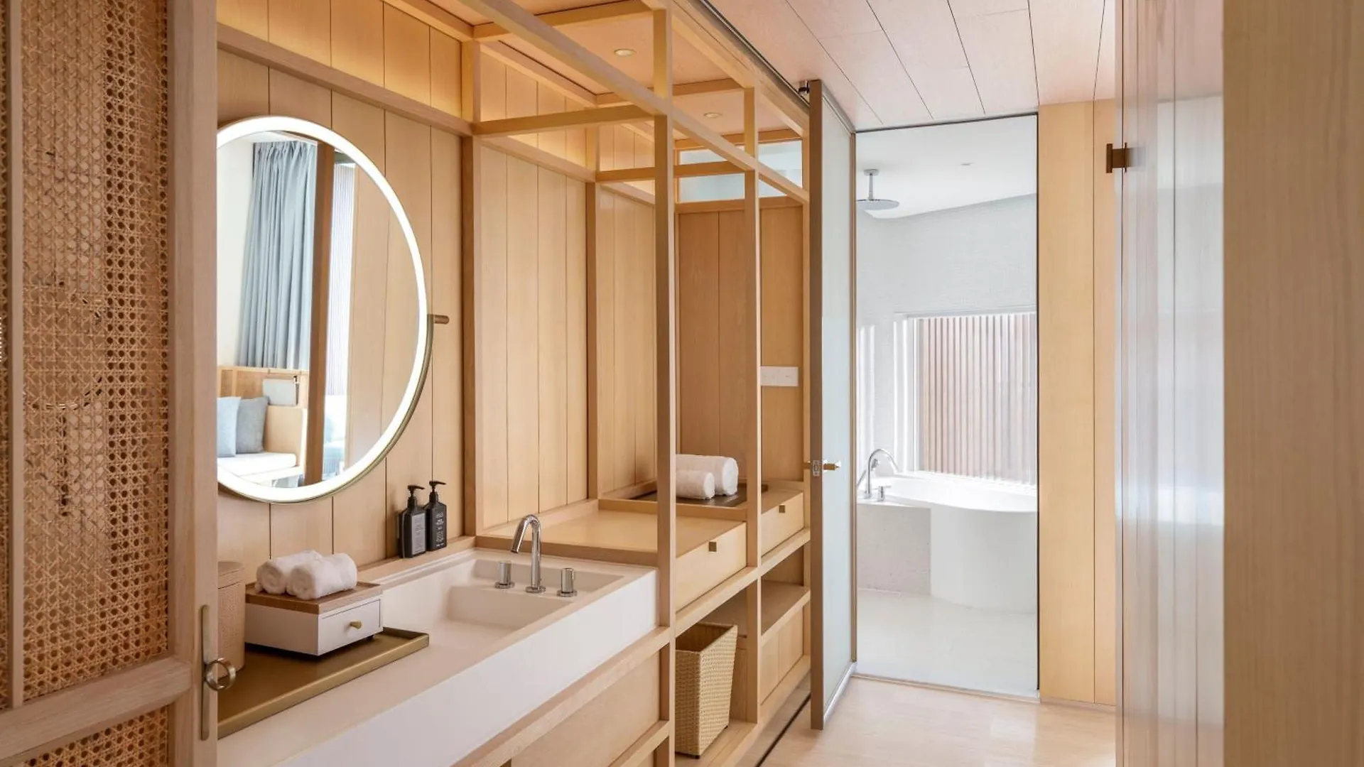 The Taikang Sanya, A Tribute Portfolio Resort 5*, Санья Китай