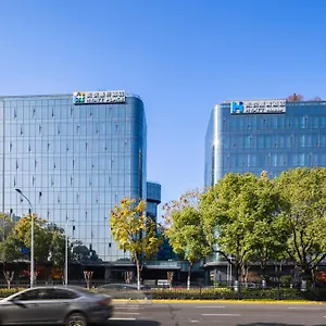 Hyatt House Hongqiao Cbd 4* Шанхай